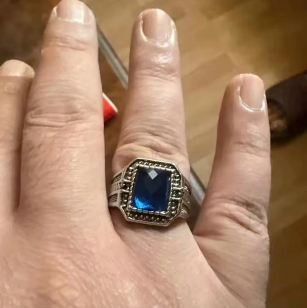 Men's Ring with Striking Blue Stone Sz 8